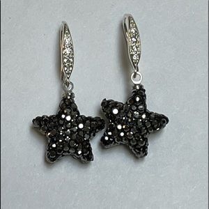 Earrings-Elegant and fashionable Earrings